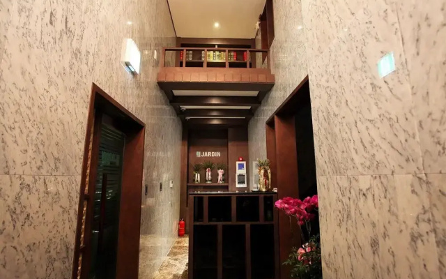 Yeongdeungpo Jardin Hotel
