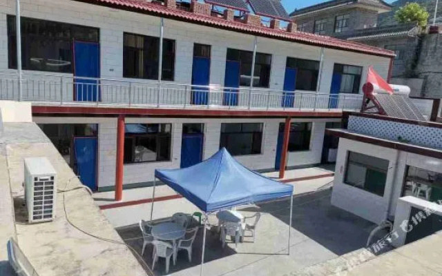 Mianshan Farmhouse Courtyard