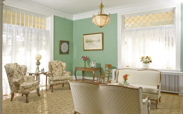 The Carriage House Inn B&B