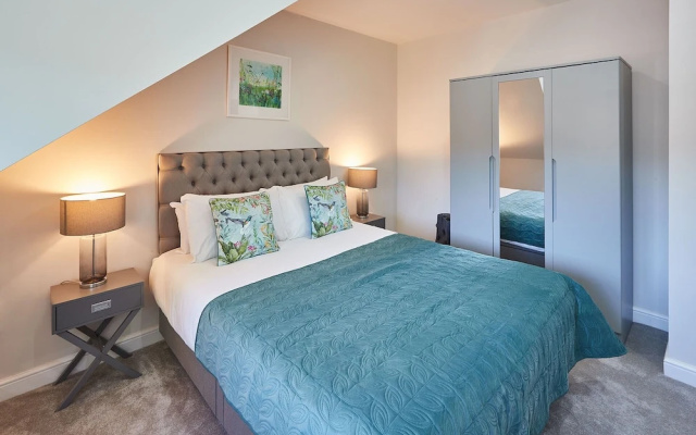 Host Stay The Loft The Regency