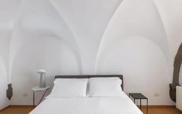 Santo Stefano Elegant Apartment
