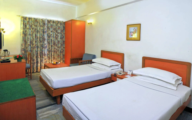Hotel Abad Metro