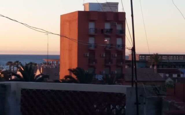 Отель Valencia Beach Suites Wifi Fibra вид на фасад