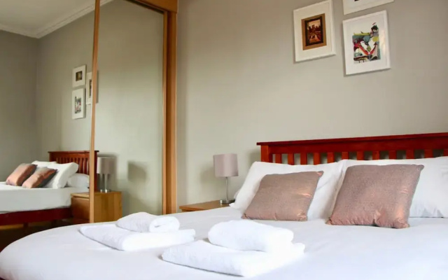 1 Bedroom Flat in Popular Central Location