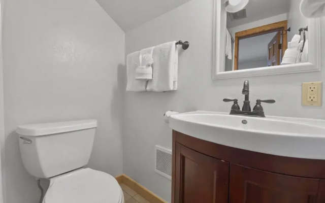Powder Ridge 209 4 Bedroom Condo by RedAwning