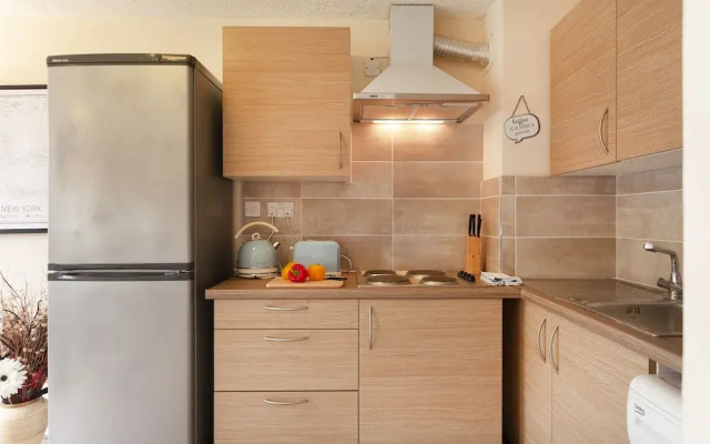 Longlyn 3 bedroom apartment