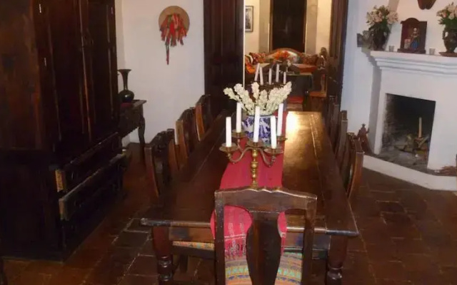 Casa Felipe Flores