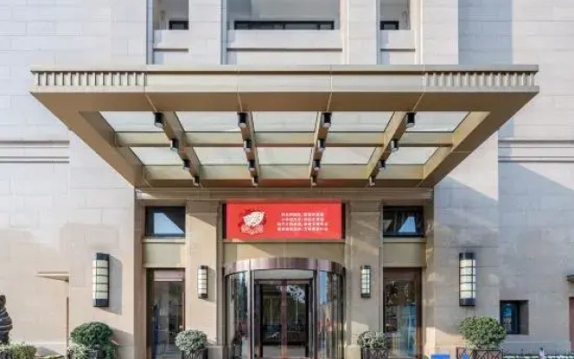Yi PLatinum Hotel