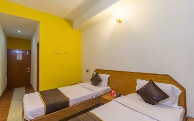 OYO 5332 Hotel Parnil Palace 1