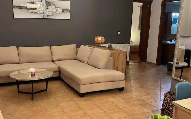 Olive Gem 2-bed Apt Sleeps 4 With Fireplace