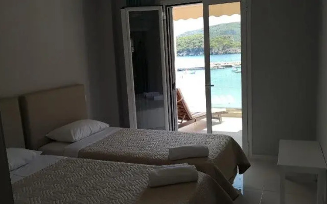 Molos Beach Apartments