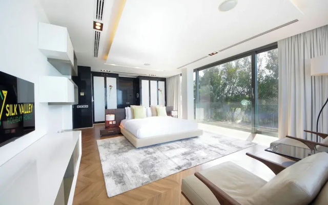 Overwater Luxury Retreat - Nurai Island
