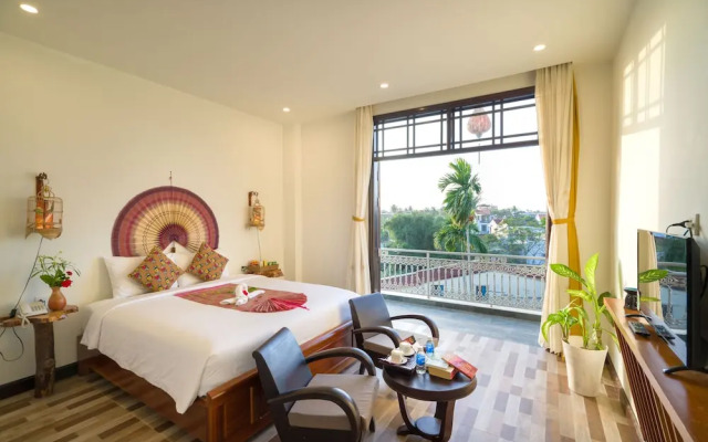 Nipa Riverside Villa