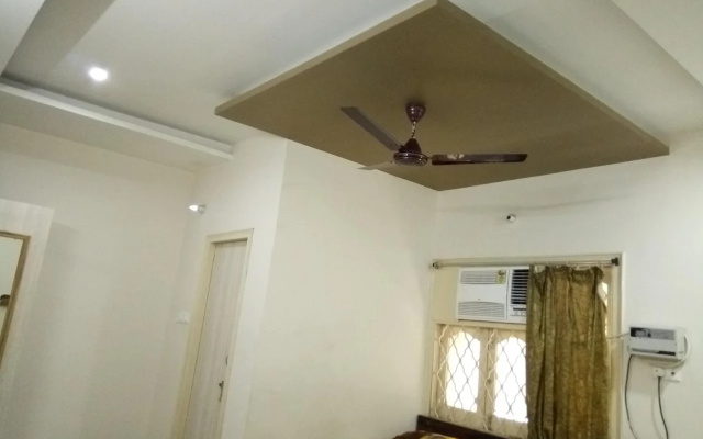 Radha Deo Guest House