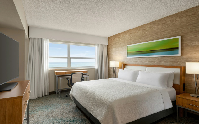 Holiday Inn Miami Beach - Oceanfront by IHG