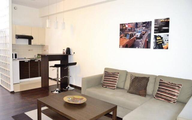 Апартаменты C&G Apartments Варшава комната для гостей