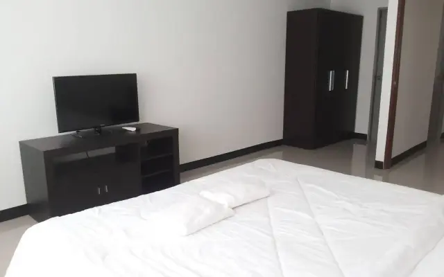 M Plus 2 Apartments