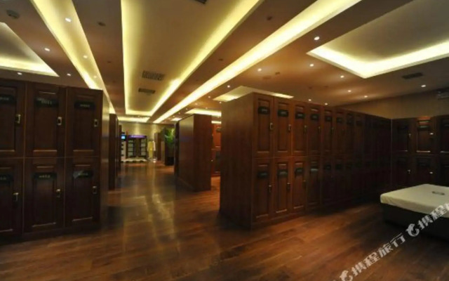Tian Yi Zang Run Hotel