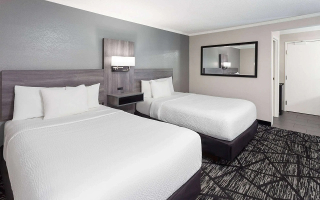 La Quinta Inn by Wyndham Cleveland Independence