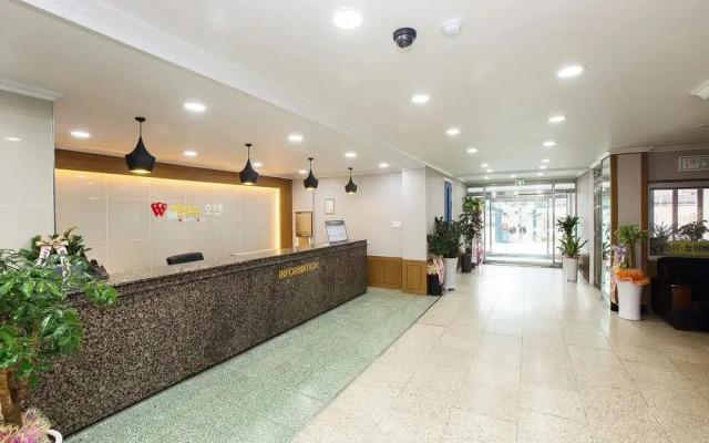 Boeun Winners Hotel