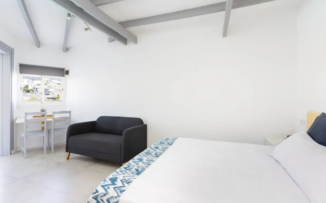 Oasis Tenerife Studio 2