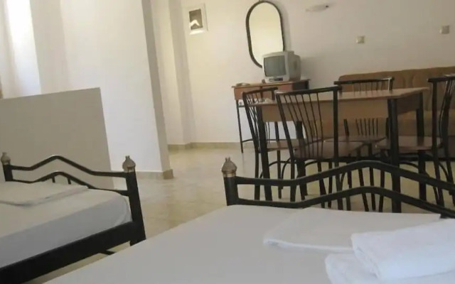 Sfinias Apartments