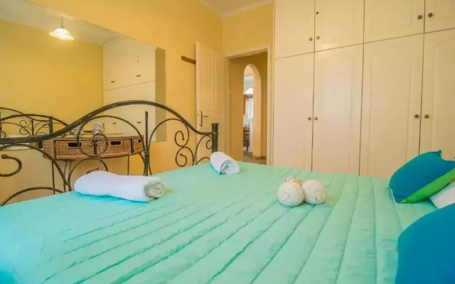 Tonia Apartments