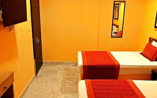 Hotel Versalles Suites