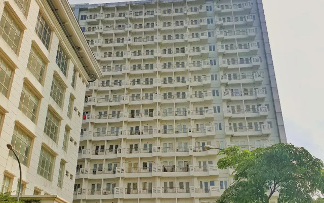 Sentul Tower Apartment by Risa