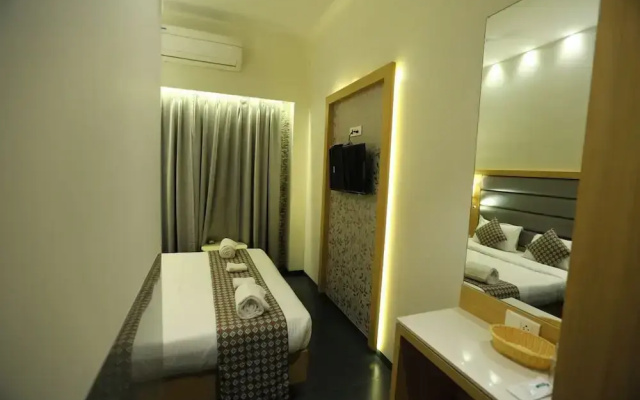 Majestic Suites Boutique Hotel