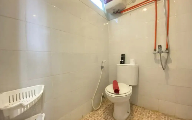 Well Furnished 2Br At Suites @Metro Apartment