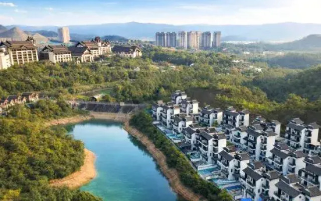 Xiyu•Banshan Hot Spring Resort Villa