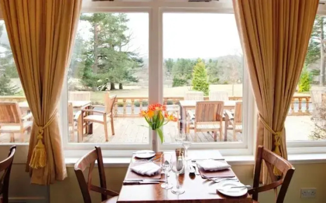 Glen Lui Hotel