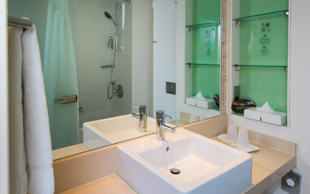 Holiday Inn Stevenage by IHG