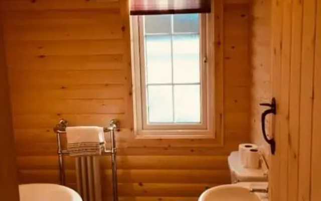 Eagle lodge