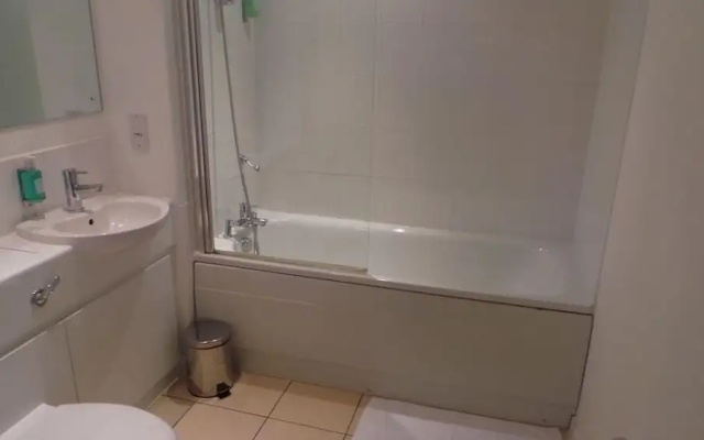 City Crash Pad - Cathedral Quarter Apts