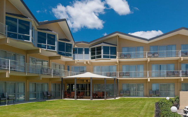 Picton Beachcomber Inn