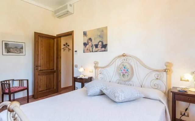 Poderina Dei Poggi 16, Emma Villas