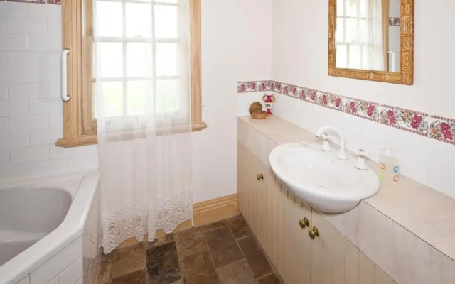 Rossmore Cottage