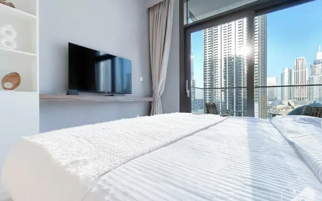 Luxurious 4B Balcony & Views Burjcrown Downtown
