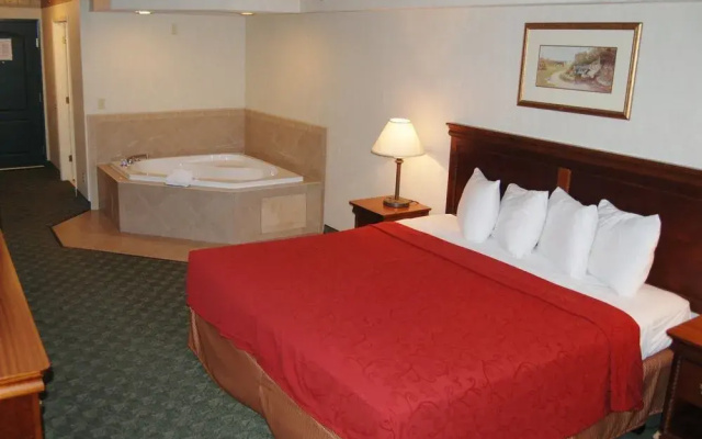 Red Roof Inn & Suites Berea