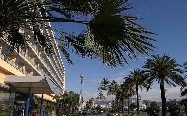 Radisson Blu Hotel Nice Ницца вид на фасад