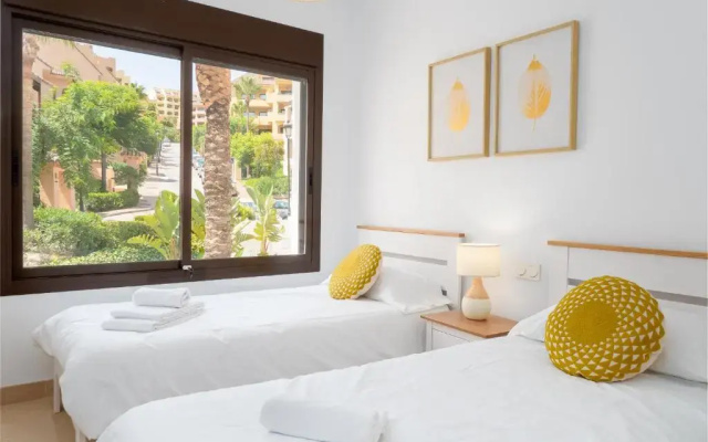 2290-Apt with Terrace Sea View And Pools