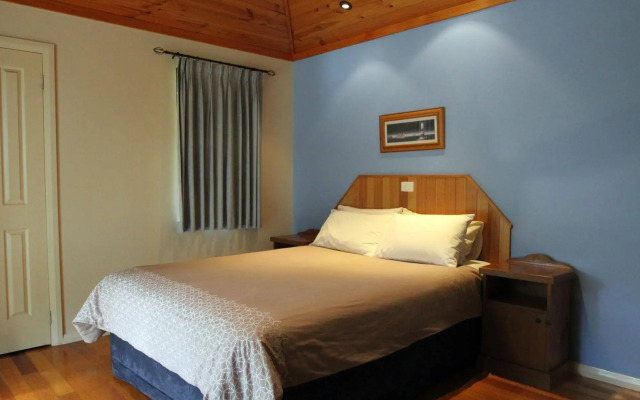 Ellensbrook Cottages