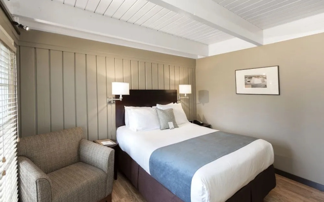 Earthbox Inn & Spa