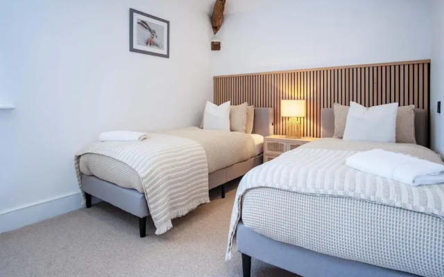 The Granary - 3 Bed Barn Conversion - Llawhaden