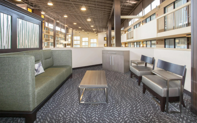 Wyndham Grand Executive Center Little Rock Airport
