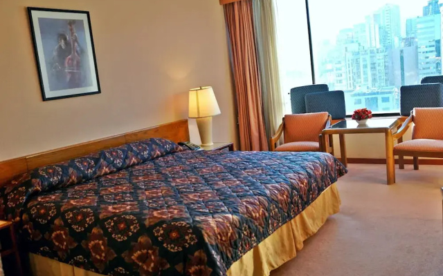 Real Plaza Hotel & Convention Center