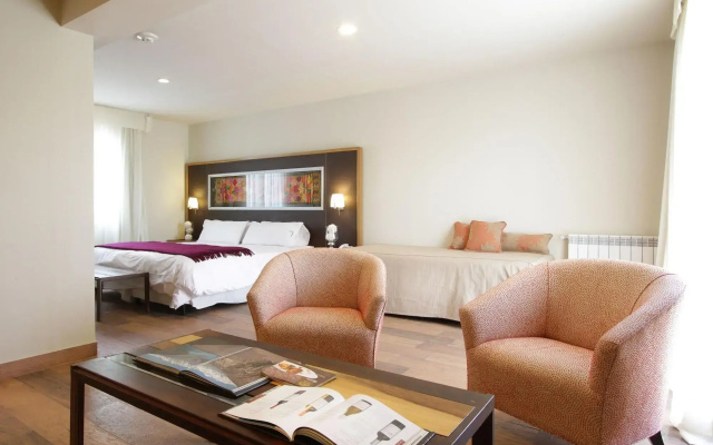 Plaza Paradiso Petit Hotel