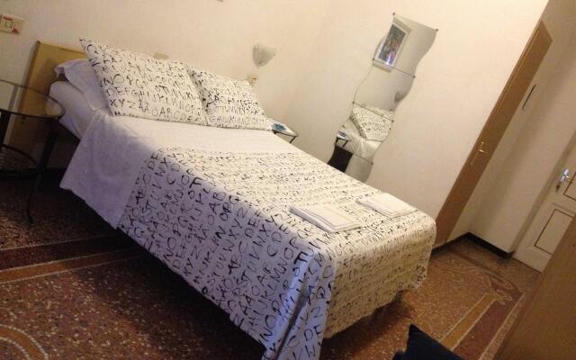 Отель Albergo Novecento Генуя вид на фасад